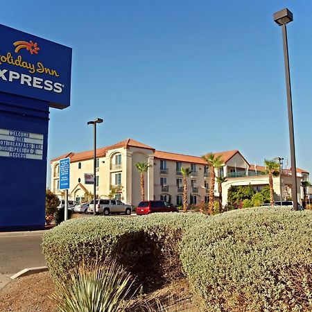 Holiday Inn Express Calexico, An Ihg Hotel Exterior foto